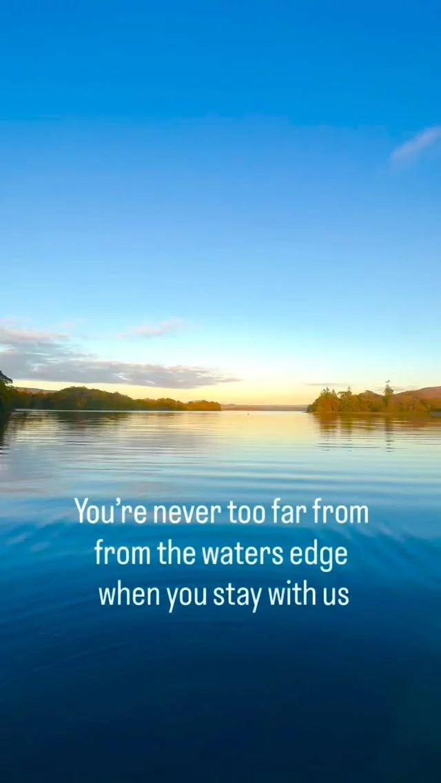 Is there anything as beautiful as the waters edge ? From babbling brooks, crashing waves, or lapping lakeshores, the sight and sound of natural waterways  is so restorative.When you stay with us you’re surrounded in nature and never too far from the waterside.Another  great reason to dip your toe into a stay with An Óige !Book with us at www.anoige.ie
For group bookings contact liz@anoige.ie